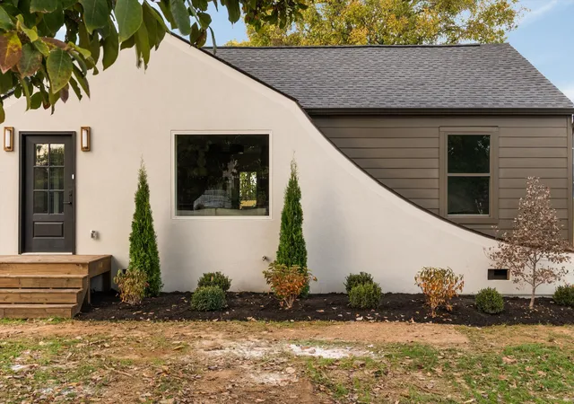 Photo 3 of Single family home for sale at 1963 Gatlin Dr, Nashville, TN 37210 | MLS# 3628673 | Listing updated on 2026-10-31