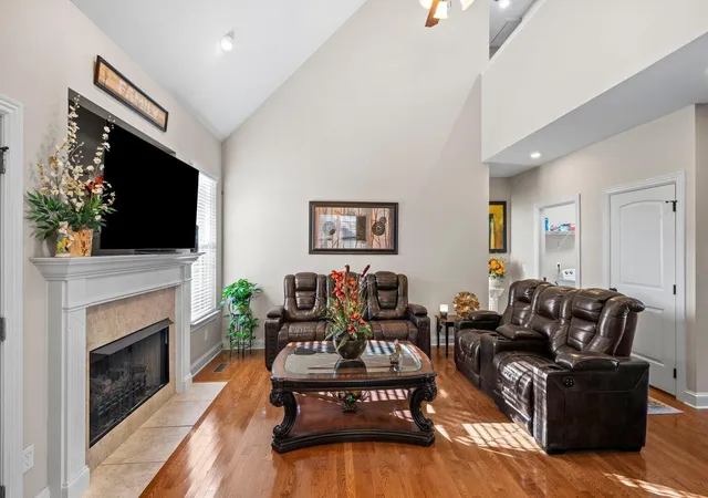 Photo 2 of Single family home for sale at 7160 Arbor Leaf Ln, Chattanooga, TN 37421 | MLS# 3628714 | Listing updated on 2026-10-29