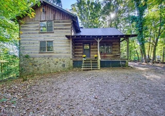 Single family home for sale at 5208 NW Frontage Rd, Cleveland, TN 37312 | MLS# 3628716