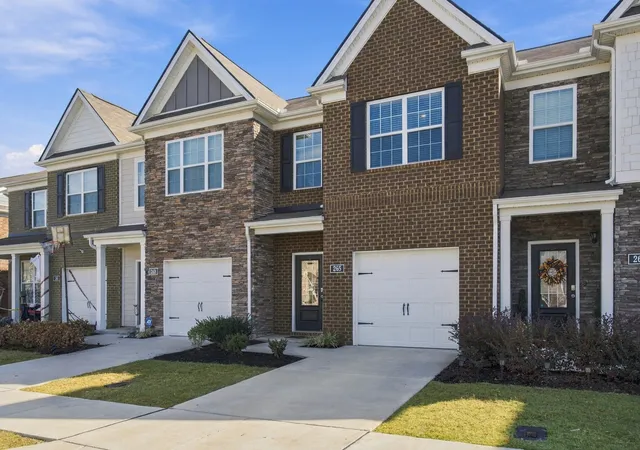 Photo 1 of Townhouse for sale at 265 Hazel Ln, Lebanon, TN 37087 | MLS# 3628906 | Listing updated on 2026-10-30