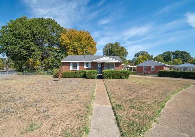 Photo 2 of Single family home for sale at 874 N Mendenhall Rd, Memphis, TN 38122 | MLS# 3628794 | Listing updated on 2026-10-30