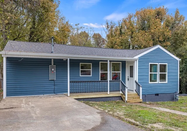 Photo 2 of Single family home for sale at 1136 Ridgeland Rd, Rossville, GA 30741 | MLS# 3628797 | Listing updated on 2026-10-30