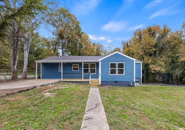 Photo 3 of Single family home for sale at 1136 Ridgeland Rd, Rossville, GA 30741 | MLS# 3628797 | Listing updated on 2026-10-30