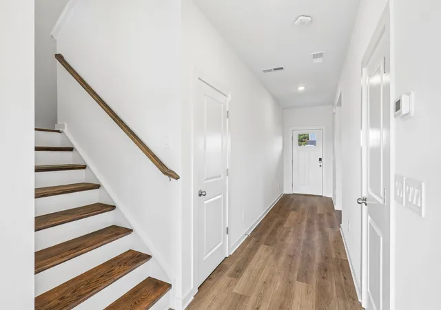 Photo 3 of Single family home for sale at 2388 Woodmeadow Dr, Clarksville, TN 37043 | MLS# 3628811 | Listing updated on 2026-10-30