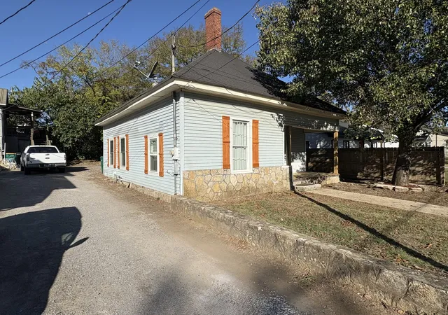 Photo 1 of Single family home for sale at 536 4th Avenue N, Lewisburg, TN 37091 | MLS# 3629612 | Listing updated on 2026-10-30
