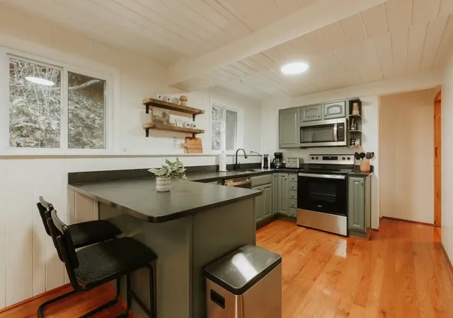 Photo 3 of Single family home for sale at 1382 N Baden Dr, Gatlinburg, TN 37738 | MLS# 3628835 | Listing updated on 2026-10-30