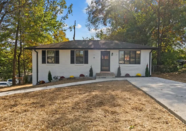 Photo 1 of Single family home for sale at 135 Luna Dr, Nashville, TN 37211 | MLS# 3628861 | Listing updated on 2026-10-30