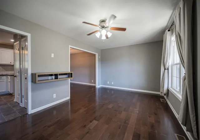 Photo 4 of Single family home for sale at 3233 Veranda Cir, Clarksville, TN 37042 | MLS# 3629575 | Listing updated on 2026-10-30