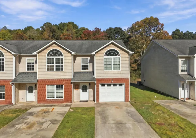 Photo 1 of Townhouse for sale at 94 Brown Ests Dr, La Fayette, GA 30728 | MLS# 3629588 | Listing updated on 2026-10-30