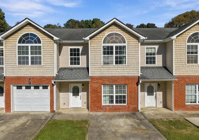 Photo 1 of Townhouse for sale at 102 Brown Ests Dr, La Fayette, GA 30728 | MLS# 3629591 | Listing updated on 2026-10-30