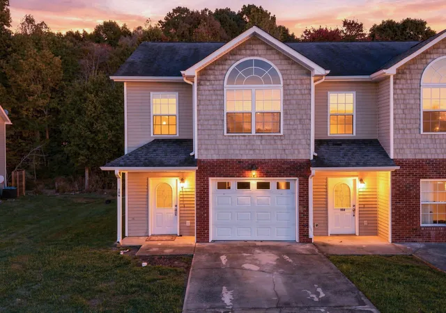Photo 1 of Townhouse for sale at 106 Brown Ests Dr, La Fayette, GA 30728 | MLS# 3629589 | Listing updated on 2026-10-30