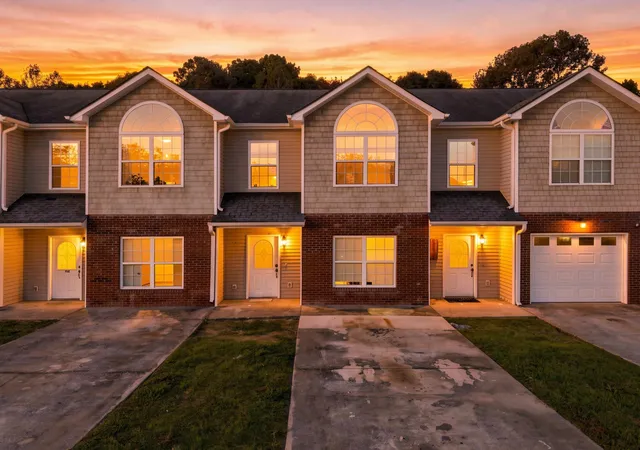 Photo 1 of Townhouse for sale at 98 Brown Ests Dr, La Fayette, GA 30728 | MLS# 3629590 | Listing updated on 2026-10-30