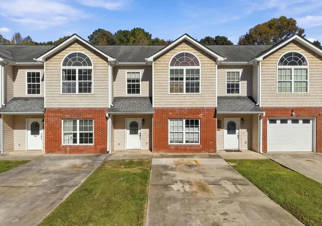 Photo 1 of Townhouse for sale at 98 Brown Ests Dr, La Fayette, GA 30728 | MLS# 3629590 | Listing updated on 2026-10-30
