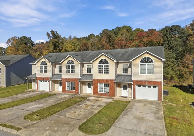 Photo 2 of Townhouse for sale at 98 Brown Ests Dr, La Fayette, GA 30728 | MLS# 3629590 | Listing updated on 2026-10-30