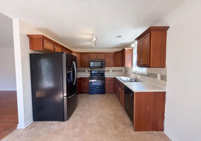 Photo 1 of Single family home for sale at 1392 Todd Phillips Ct, Clarksville, TN 37042 | MLS# 3629701 | Listing updated on 2026-10-30