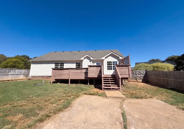 Photo 4 of Single family home for sale at 1392 Todd Phillips Ct, Clarksville, TN 37042 | MLS# 3629701 | Listing updated on 2026-10-30