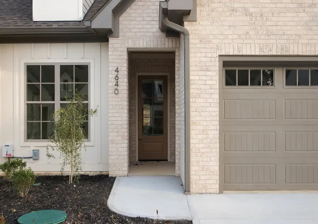 Photo 2 of Townhouse for sale at 4640 Dempsey Way, Chattanooga, TN 37419 | MLS# 3629668 | Listing updated on 2026-10-30