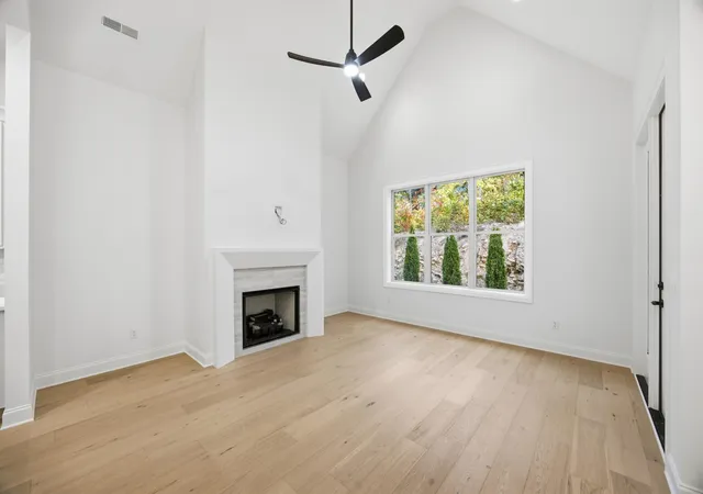Photo 3 of Townhouse for sale at 4640 Dempsey Way, Chattanooga, TN 37419 | MLS# 3629668 | Listing updated on 2026-10-30