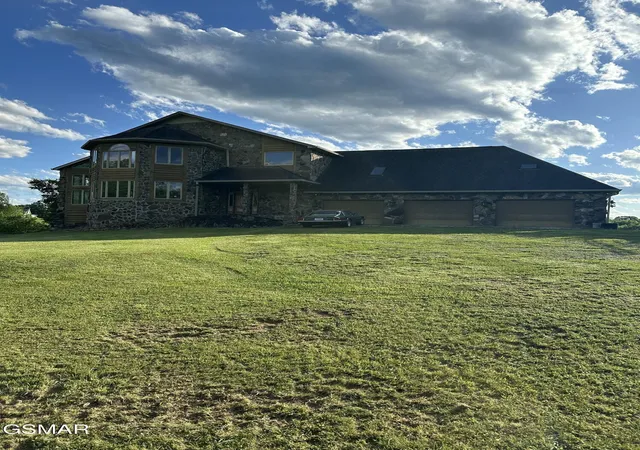 Single family home for sale at 2659 Boyds Crk Hwy, Sevierville, TN 37876 | MLS# 3629835