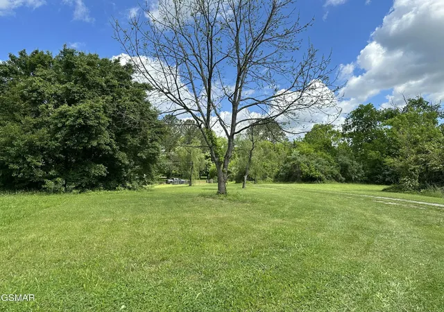 Photo 1 of Single family home for sale at 2659 Boyds Crk Hwy, Sevierville, TN 37876 | MLS# 3629835 | Listing updated on 2026-10-30