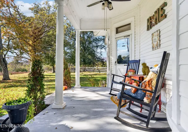 Photo 1 of Single family home for sale at 204 Nine Mile Cross Rd E, Pikeville, TN 37367 | MLS# 3629757 | Listing updated on 2026-10-30