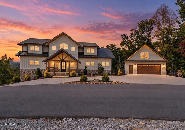 Single family home for sale at 3128 Smoky Blf Tr, Sevierville, TN 37862 | MLS# 3629789