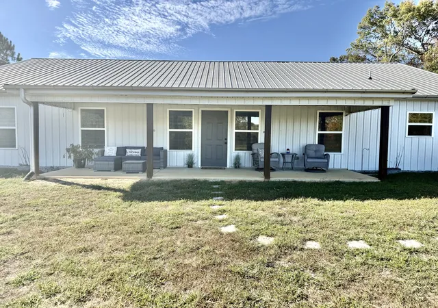 Single family home for sale at 863 Robert Wilson Rd, McMinnville, TN 37110 | MLS# 3630010