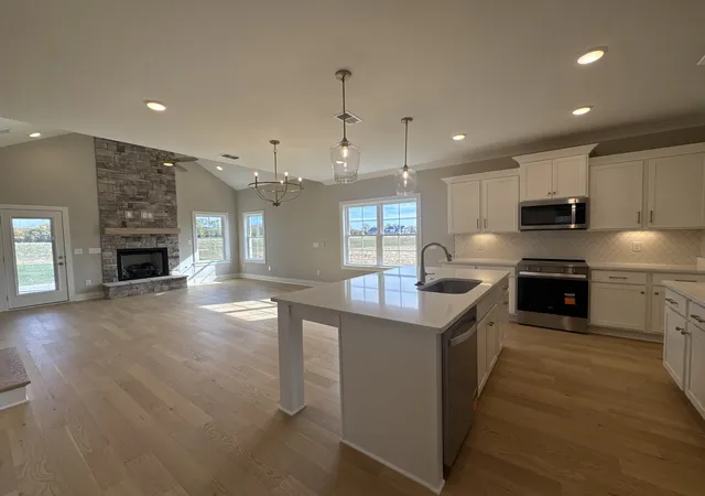 Photo 3 of Single family home for sale at 2305 Rockweather Dr, Murfreesboro, TN 37128 | MLS# 3629885 | Listing updated on 2026-10-30