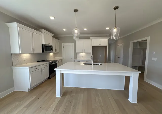 Photo 4 of Single family home for sale at 2305 Rockweather Dr, Murfreesboro, TN 37128 | MLS# 3629885 | Listing updated on 2026-10-30