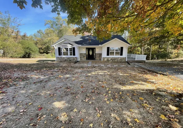 Photo 1 of Single family home for sale at 202 Gammons Ln, Lafayette, TN 37083 | MLS# 3629973 | Listing updated on 2026-10-30