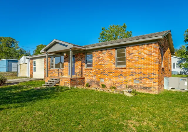 Photo 3 of Single family home for sale at 57 51st Avenue, Gruetli Laager, TN 37339 | MLS# 3630019 | Listing updated on 2026-10-31