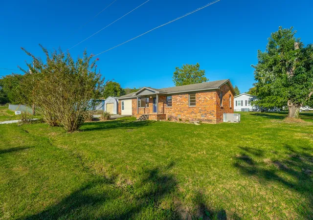 Photo 4 of Single family home for sale at 57 51st Avenue, Gruetli Laager, TN 37339 | MLS# 3630019 | Listing updated on 2026-10-31
