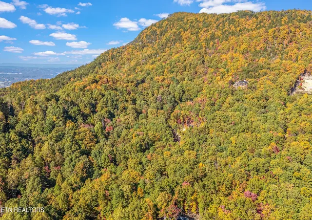 Photo 1 of Single family home for sale at 939 Swann Saddle Rd, Sevierville, TN 37876 | MLS# 3630018 | Listing updated on 2026-10-30