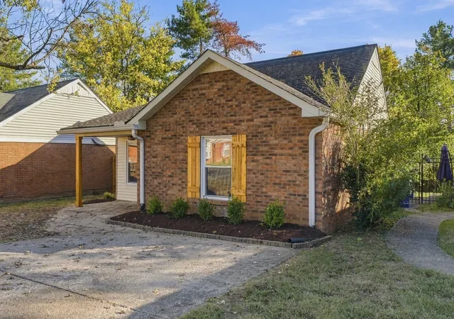 Photo 2 of Single family home for sale at 811 Willow Tr Ct, Whites Creek, TN 37189 | MLS# 3630125 | Listing updated on 2026-10-31