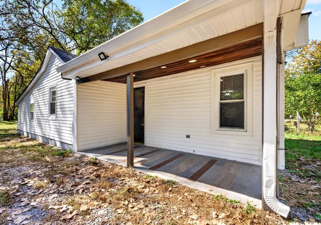 Photo 2 of Single family home for sale at 4015 Fairview Dr, Nashville, TN 37218 | MLS# 3630057 | Listing updated on 2026-10-31