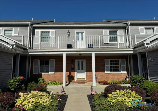 Photo 1 of Condo for sale at 2212 N Carriage Ln, Port Clinton, OH 43452 | MLS# 6135156 | Listing updated on 2025-11-26