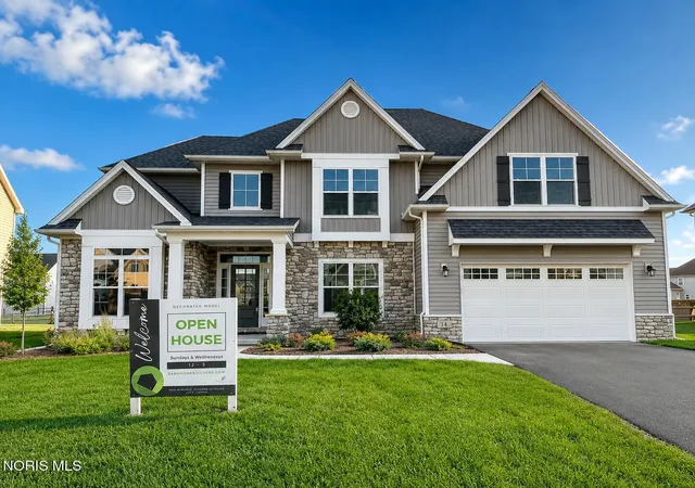 Photo 1 of Single family home for sale at 14 Hawthorne Xing, Perrysburg, OH 43551 | MLS# 6131926 | Listing updated on 2026-09-21