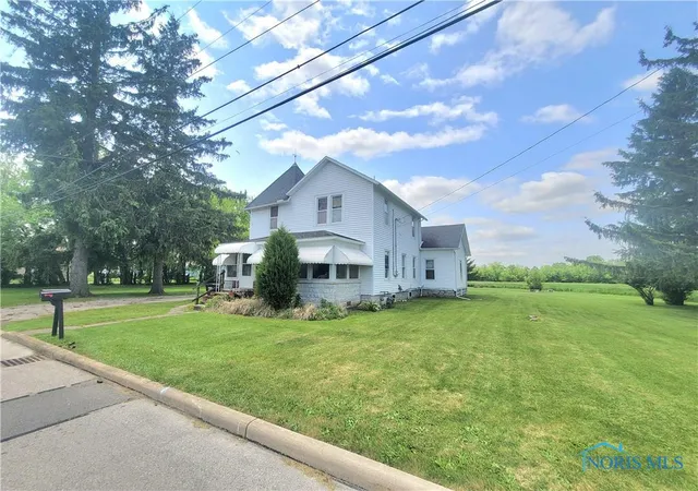 Homes for sale in Woodville, OH | 712 Lueke Ave, Woodville, OH 43469 | MLS# 6130646