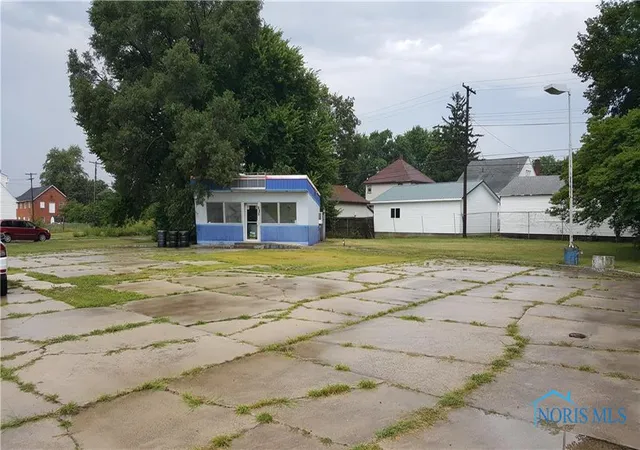 Photo 1 of Land for sale at 892 N Countyline St, Fostoria, OH 44830 | MLS# 6102129 | Listing updated on 2026-01-02