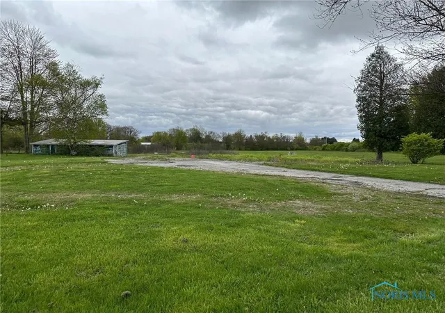 2nd image of 2201 W Main Cross, Findlay, OH 45840 | MLS# 6114379