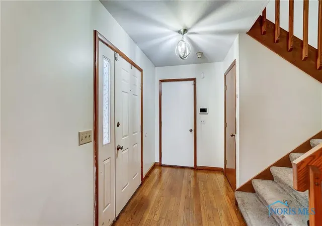 Listing Photo 5 - Condo for sale in building located at 1562 Saddlebrook Ct, Toledo, OH 43615
