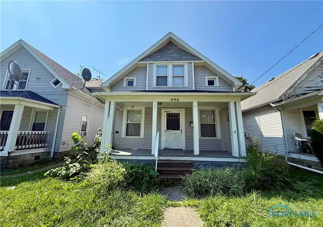 Homes for sale in Toledo, OH | 446 E Park St, Toledo, OH 43608 | MLS# 6133819