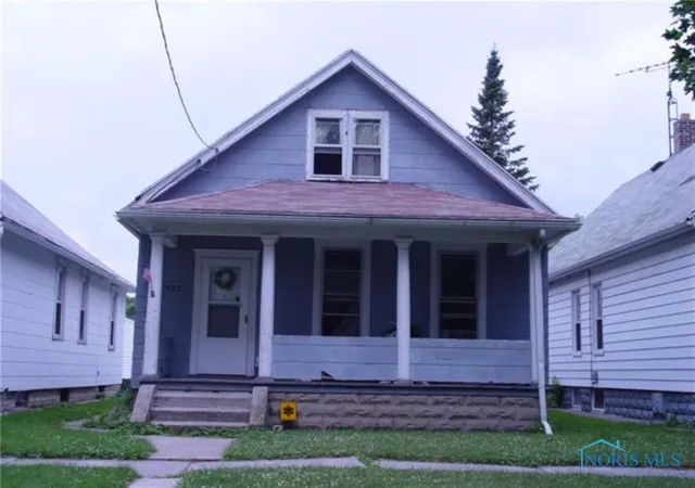 Homes for sale in Toledo, OH | 3221 Maple St, Toledo, OH 43608 | MLS# 6134589