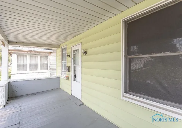 3rd image of 921 Butler St, Toledo, OH 43605 | MLS# 6134172