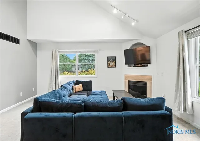 5th image of 2133 Saint Andrews Bluff, Toledo, OH 43615 | MLS# 6134263