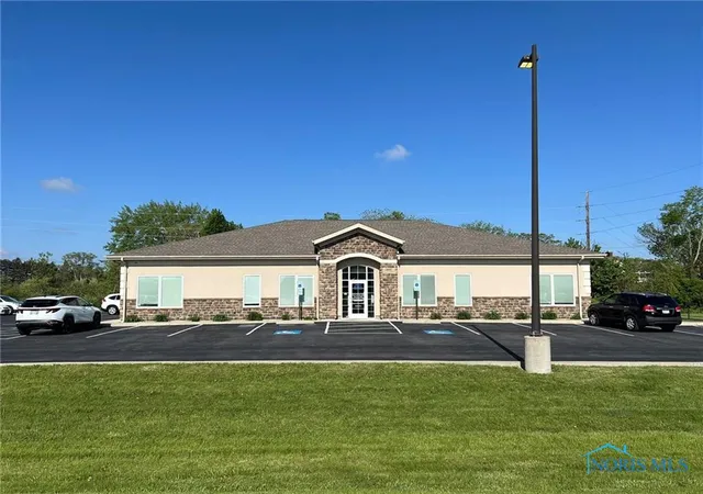 Photo 1 of Office at 2006 E Harbor Rd, Port Clinton, OH 43452 | MLS# 6130230 | | Sold on 2026-07-17