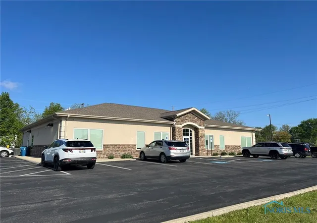 Photo 2 of Office at 2006 E Harbor Rd, Port Clinton, OH 43452 | MLS# 6130230 | | Sold on 2026-07-17
