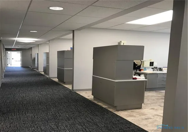 Photo 4 of Office at 2006 E Harbor Rd, Port Clinton, OH 43452 | MLS# 6130230 | | Sold on 2026-07-17
