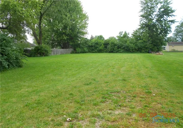 Photo 3 of Land for sale at 901 Central Ave, Fostoria, OH 44830 | MLS# 6130954 | Listing updated on 2025-10-14
