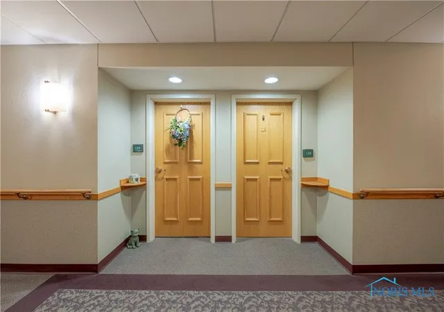 Photo 3 of Condo for sale at 2001 Perrysburg Holland Rd, Holland, OH 43528 | MLS# 6134685 | Listing updated on 2025-11-28